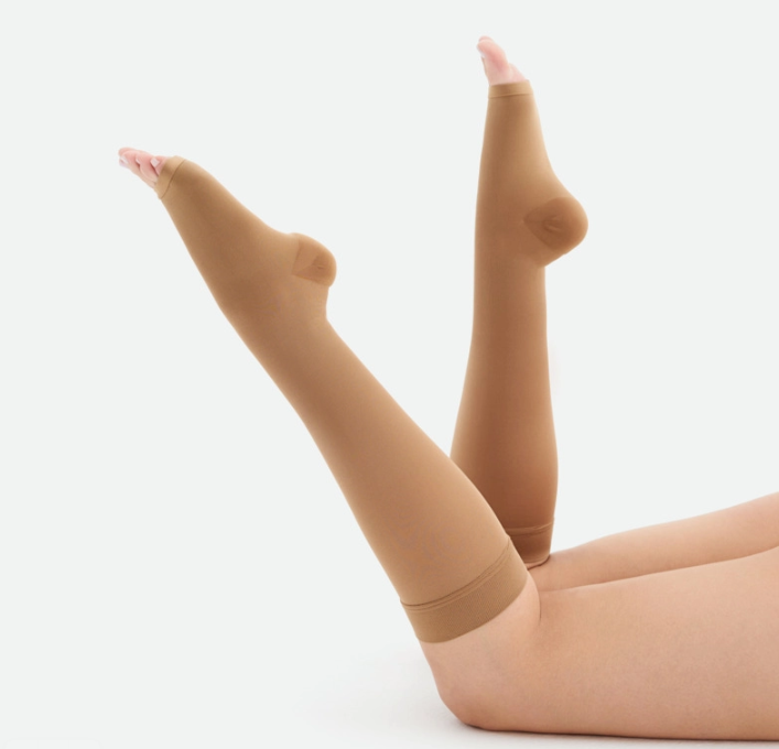 Компрессионные гольфы 2С103 VENOTEKS, 2 класс купить в OrtoMir24